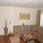 Stulzis 3*