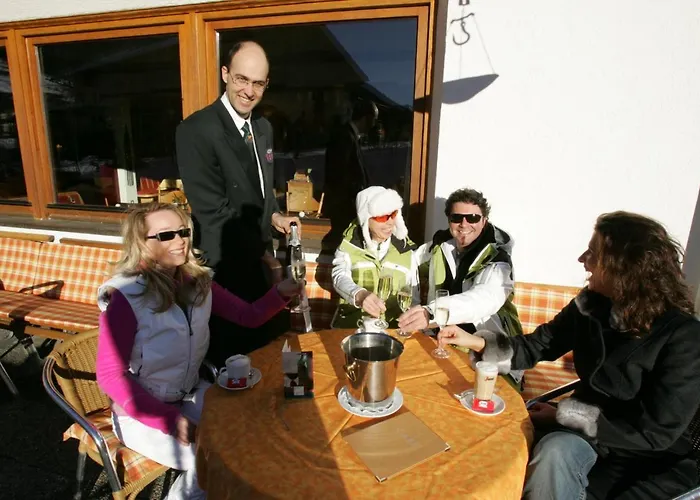 Отель Stulzis 3*